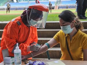 Kontak dengan Pasien Positif Tapi Rapid Test Negatif? Ini Saran Dokter