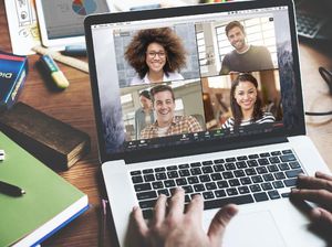 Gandeng Zoom, Smartfren Hadirkan Solusi Video Cenference Terpadu Gandeng Zoom, Smartfren Hadirkan Solusi Video Cenference Terpadu