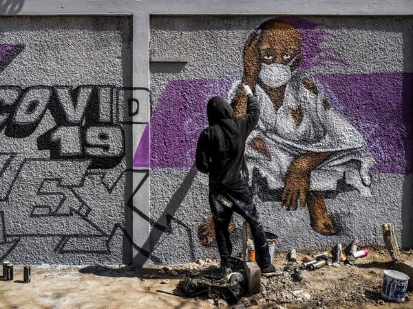 Cara Kreatif Warga Dunia Kampanyekan Pencegahan Corona Lewat Mural