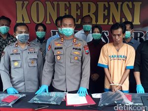 Polisi Temukan Ini Saat Gerebek Kos Duda yang Sodomi 6 Anak di Bawah Umur Polisi Temukan Ini Saat Gerebek Kos Duda yang Sodomi 6 Anak di Bawah Umur