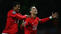 Erling Haaland sudah lewati catatannya Harry Kane dan Andy Cole dengan amsing-masing paling banyak bikin 41 gol. Haaland pun sudah samai catatannya Cristiano Ronaldo saat CR7 lakukan di MU pada musim 2007/2008 dengan 42 gol (Getty Images)