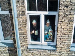 Tips Agar Isolasi Diri di Rumah Tak Bikin Stres