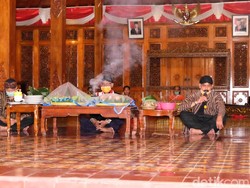 Usir Corona dan Doakan Ibunda Jokowi, FX Rudy-Seniman Gelar Umbul Donga