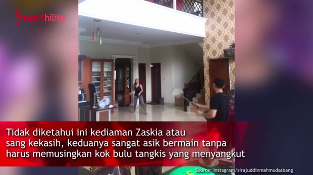Usir Bosan ala Zaskia Gotik: Main Bulutangkis di Rumah Bareng Pacar