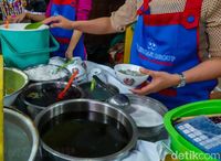 Jajan Es Dawet Telasih Bu Dermi, Kuliner Favorit Jokowi di Dekat UNS