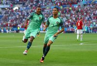 Nani dan Ronaldo yang juga sudah mempeersembahkan gelar Piala Eropa untuk timnas Portugal