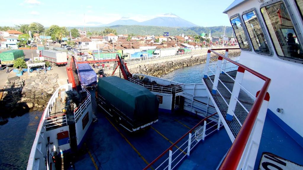 Usai Nyepi Aktivitas Pelabuhan Ketapang Kembali Normal