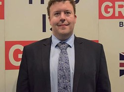 Berumur 37 Tahun, Diplomat Inggris Meninggal karena Virus Corona