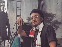 Banyak Jadwal Panggung Cancel, Ras Muhamad Coba Berkarya di Rumah