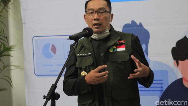 Gubernur Jabar Ridwan Kamil