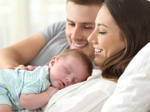 Cara Menghadapi Bayi yang Sering Memelintir Payudara Bunda Saat Disusui