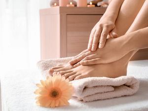 Manfaat Manicure Pedicure, Tak Hanya Sekadar Mempercantik Kuku Manfaat Manicure Pedicure, Tak Hanya Sekadar Mempercantik Kuku