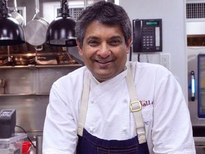 Chef Ternama Floyd Cardoz Meninggal Karena Virus Covid-19