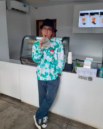 7 Fakta dr. Tirta, Tanggalkan Jas Dokter dan Pilih Bisnis Cuci Sepatu