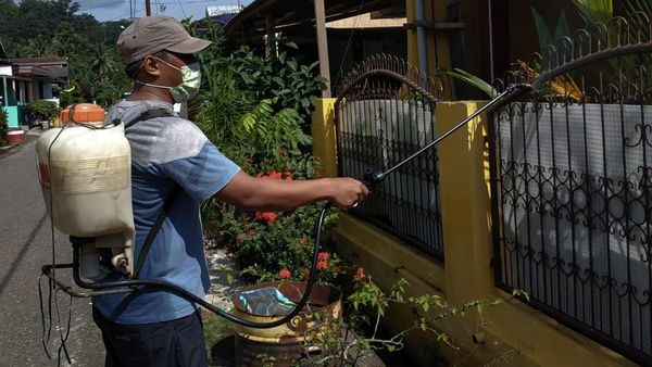 Warga Tanjung Enim Antisipasi COVID-19 Secara Mandiri
