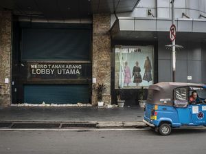 Pasar Tanah Abang Ditutup, Pedagang: Buat Makan Besok Sudah Sulit Pasar Tanah Abang Ditutup, Pedagang: Buat Makan Besok Sudah Sulit