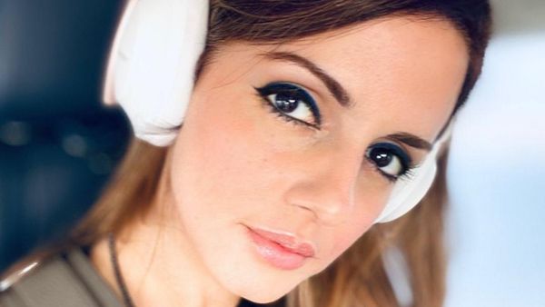 Cerita Hrithik Roshan dan Mantan Istri yang Serumah Lagi Gara-gara Corona