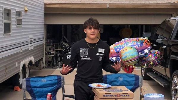 10 Momen Pesta Ulang Tahun yang Unik di Tengah Virus Corona