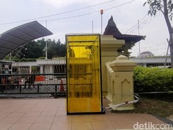 Pemkot Surabaya Buat Puluhan Bilik Sterilisasi di Sejumlah Titik