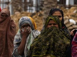 Corona di Pakistan: Kami Tak Bisa Melihatnya, Tapi Semua Orang Ketakutan