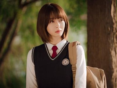 Awet Muda, 6 Artis Korea 30-an Tahun Ini Masih Cocok Pakai Seragam SMA