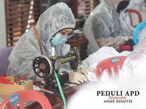 Foto: Di Balik Layar Pembuatan Baju APD Sumbangan Anne Avantie
