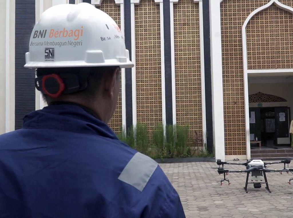 Pakai Drone, BNI Bantu Sterilkan Permukiman di Jabodetabek Pakai Drone, BNI Bantu Sterilkan Permukiman di Jabodetabek