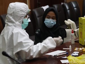 Sempat Kontak Wawalkot Bandung, 37 Wartawan Jalani Rapid Test Corona Sempat Kontak Wawalkot Bandung, 37 Wartawan Jalani Rapid Test Corona