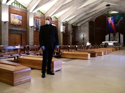 8 Ribu Orang Lebih Meninggal Akibat Corona di Italia, Kamar Mayat Kewalahan