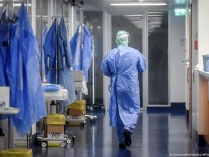 Pemprov Sumbar Cari 211 Tenaga Medis untuk Tangani Pasien Corona