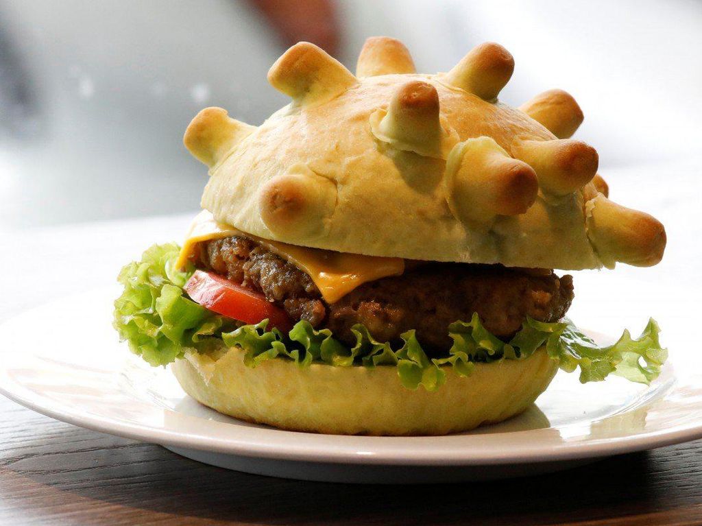 Burger Virus Corona Ini Laku hingga 50 Buah Sehari Burger Virus Corona Ini Laku hingga 50 Buah Sehari