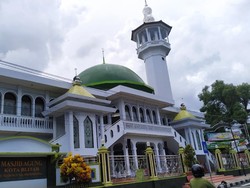 Video Petugas Beri Woro-woro ke Warga Agar tak Gelar Salat Jumat