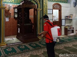 Balai Pertemuan dan Tempat Ibadah jadi Fokus Penyemprotan Disinfektan
