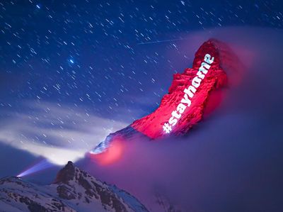 Pesan Harapan Pandemi Corona di Gunung Matterhorn Swiss