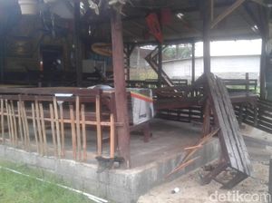 Polisi Olah TKP Kasus Perusakan 13 Rumah dan 60 Motor di Banyuwangi
