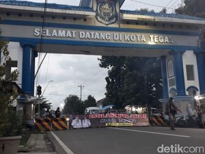 Isolasi Wilayah, Walkot Tegal: Lebih Baik Dibenci Daripada Maut Menjemput Isolasi Wilayah, Walkot Tegal: Lebih Baik Dibenci Daripada Maut Menjemput