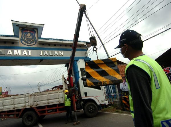 Isolasi Wilayah, Kota Tegal Mulai Pasang Beton