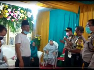 Bubarkan Hajatan Nikah di Pondok Aren, Polisi Ingatkan Bahaya Corona Bubarkan Hajatan Nikah di Pondok Aren, Polisi Ingatkan Bahaya Corona