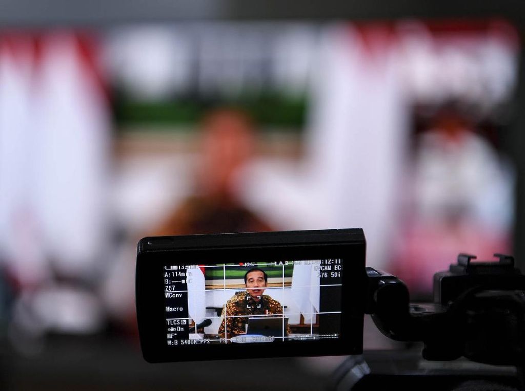 Jokowi Minta Jajaran Transparan dan Detail Jelaskan Penanganan Corona Jokowi Minta Jajaran Transparan dan Detail Jelaskan Penanganan Corona