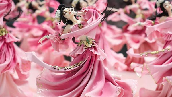 Wow! Pattisier Ini Ciptakan Karakter Artistik dari Kue