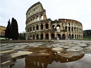 Potret Ikon Dunia Sepi Pengunjung Karena Corona