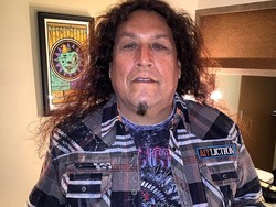 Frontman Band Metal Ini Ungkap Pengalaman Tes Corona yang Begitu Menyakitkan