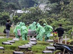 Anies Lapor ke Maruf Amin: 401 Jenazah Dimakamkan Pakai Protap COVID-19