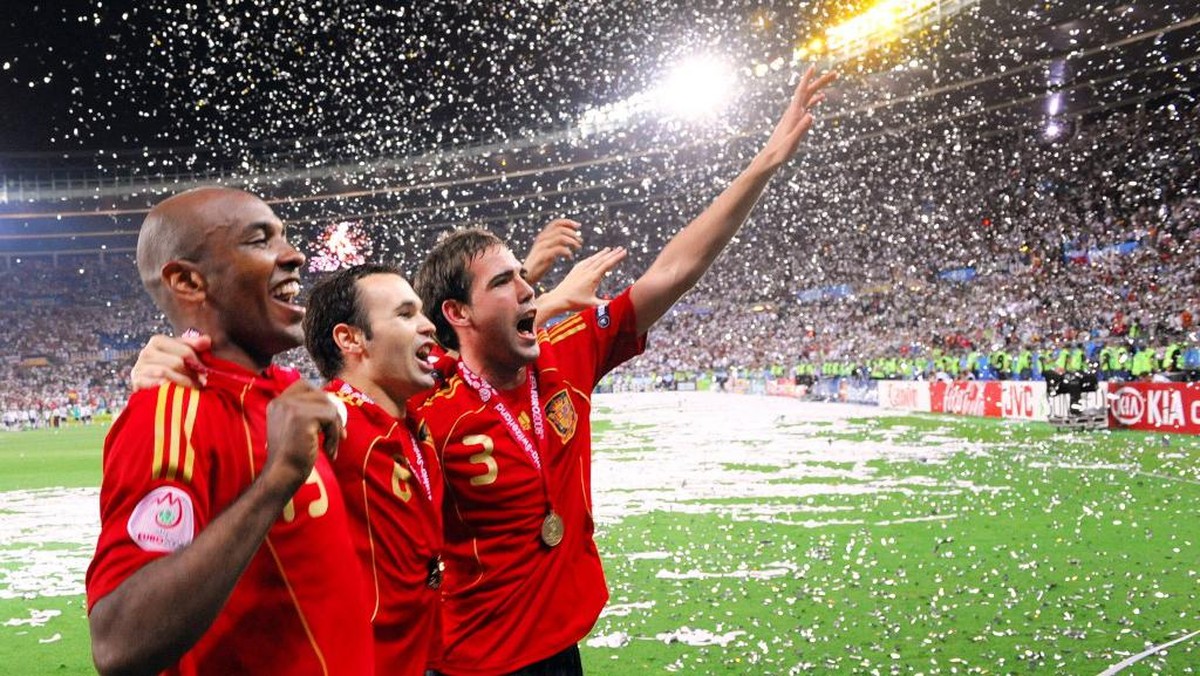 Timnas Spanyol cemerlang dengan tiki-taka di mulai Euro 2008. (Foto: AFP/Joe Klamar)