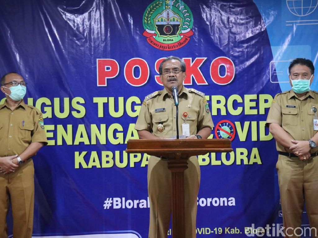 1 Warga Blora Meninggal Dibawa Petugas Ber-APD, Bupati: Bukan Pasien Corona 1 Warga Blora Meninggal Dibawa Petugas Ber-APD, Bupati: Bukan Pasien Corona