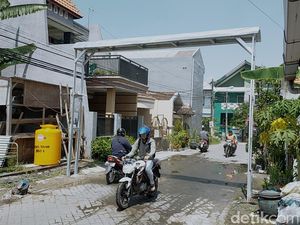 Inovasi Warga Surabaya Cegah Corona, Bikin Gapura Disinfektan Otomatis Inovasi Warga Surabaya Cegah Corona, Bikin Gapura Disinfektan Otomatis