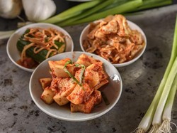 Baechu hingga Oi Sobagi, 5 Jenis Kimchi yang Asam Segar