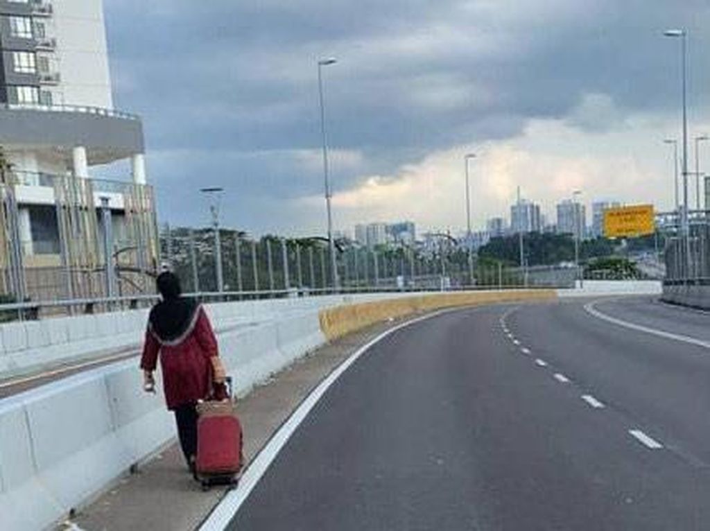 Malaysia Lockdown, Wanita Ini Jalan Kaki ke Singapura Demi Rawat Anak Sakit