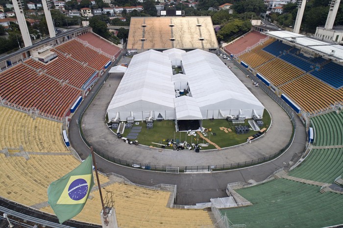 Pemerintah Brasil ambil langkah penanganan Covid-19 dengan rombak Stadion Pacaembu, Sao Paulo, jadi rumah sakit untuk penanganan Corona. Seperti apa potretnya?