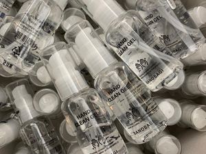 Cegah Covid-19, RS Operasi Plastik di Korea Bagikan Hand Sanitizer